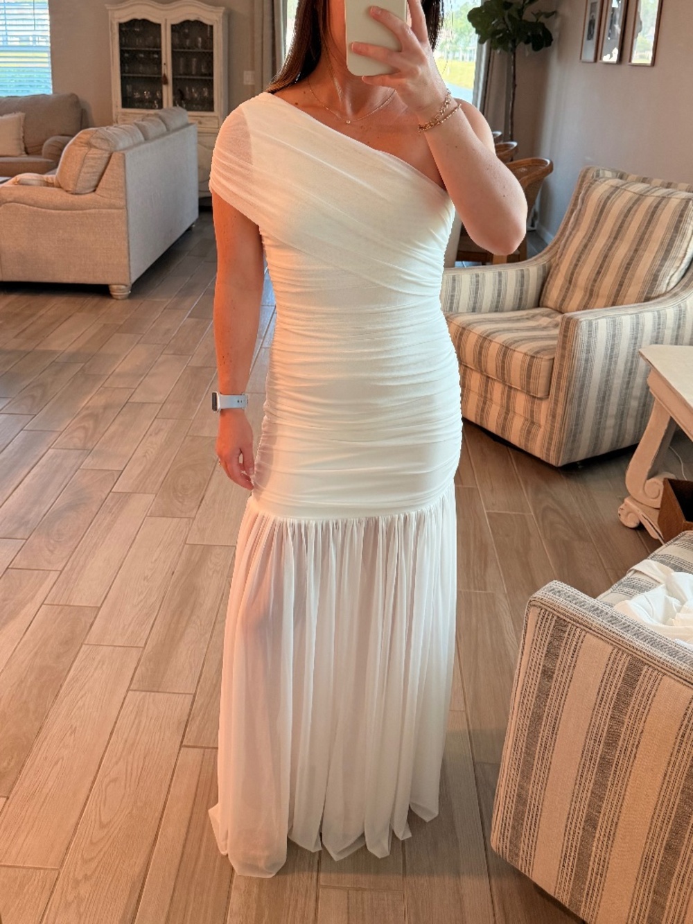 Stunning white dress
